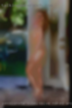 Passionate, submissive naked and fun person from Mathis.